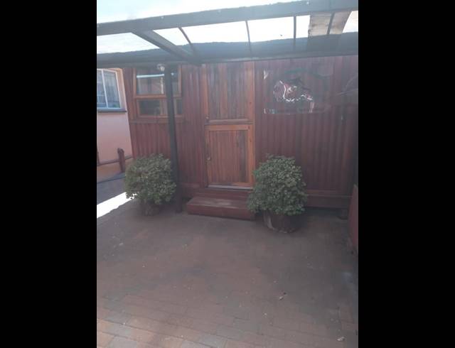 3 BEDROOM HOUSE FOR SALE IN DHLAMINI